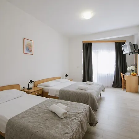 Dubrovnik Hotel 3*